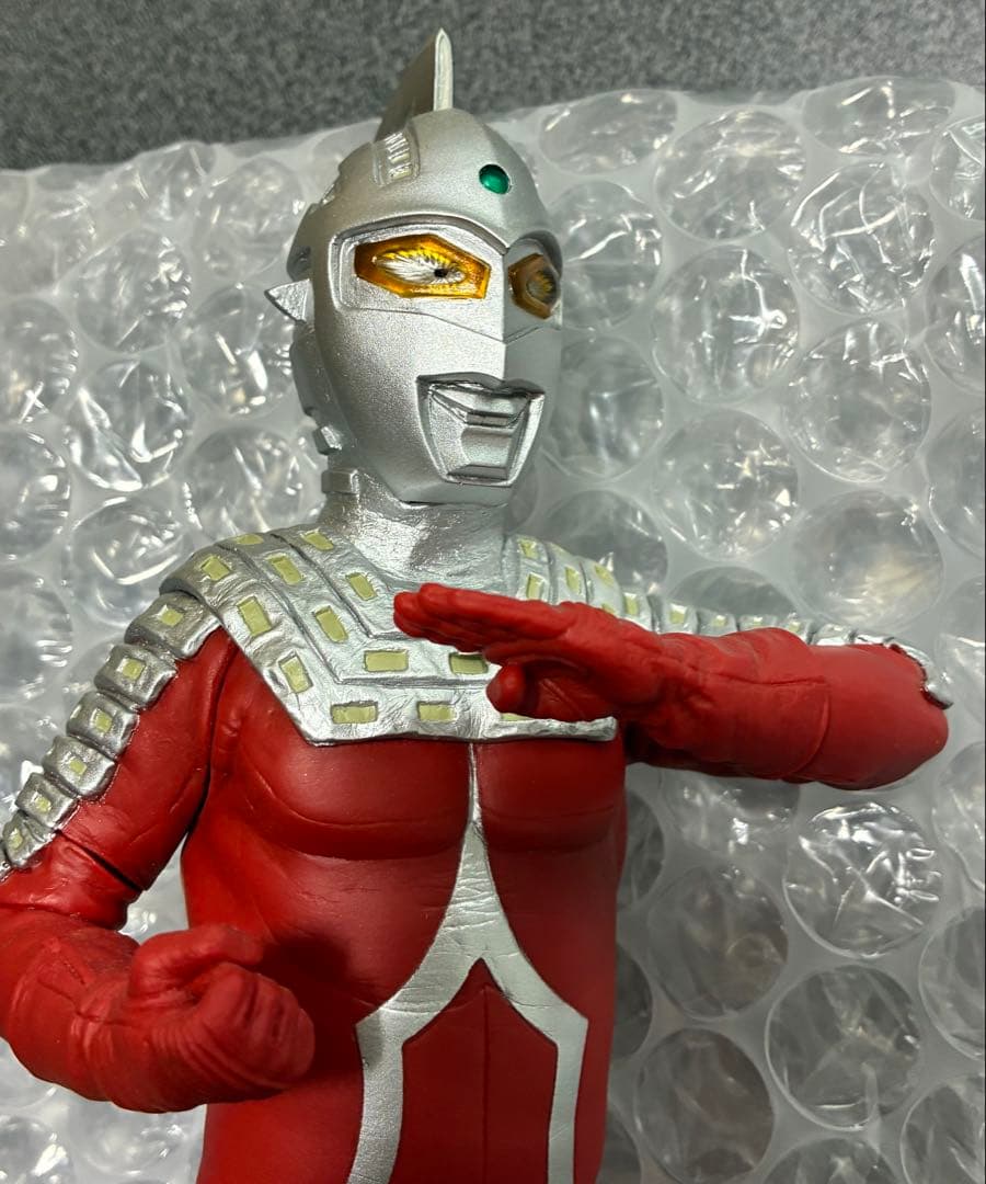 【激レア品】CCP 1/6 ウルトラセブン エメリウム光線 フィギュア