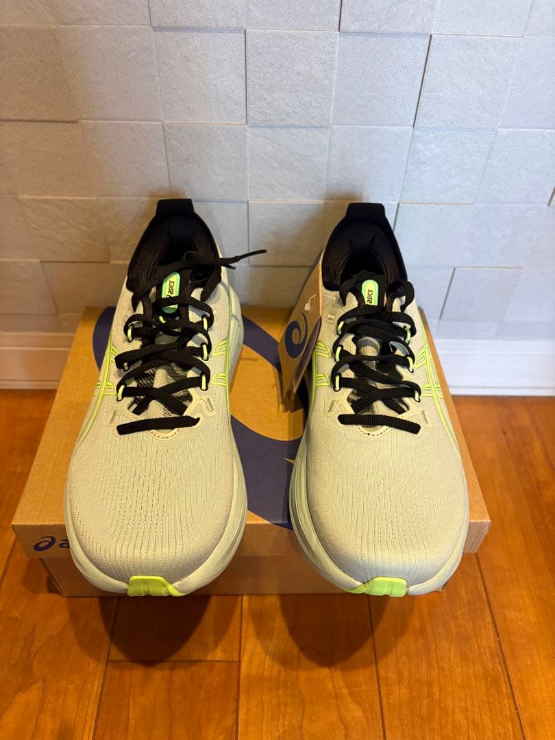 【新品未使用】ゲルニンバス28 GEL-NIMBUS28 26.0cm
