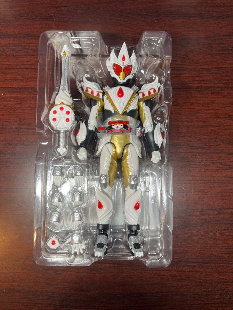 S.H.Figuarts 仮面ライダー ガヴ ケーキングフォーム