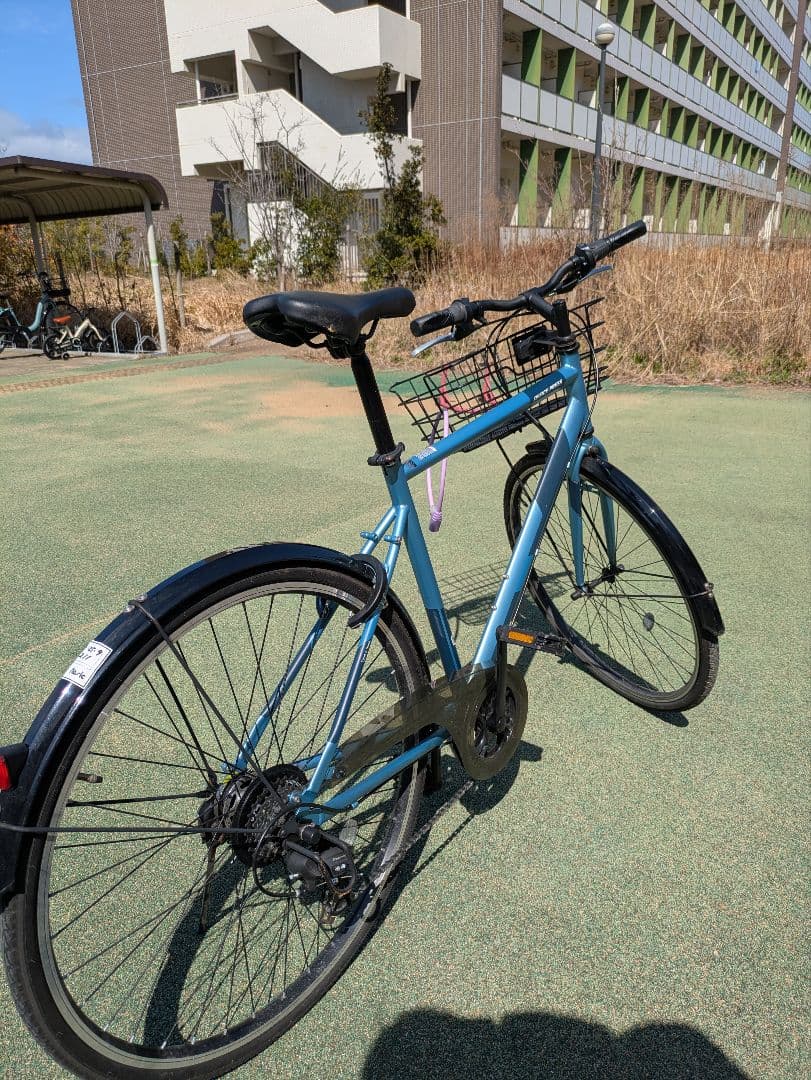 シティサイクル 前カゴ付き 27インチ 九州大学伊都キャンパスで自転車を受け取る