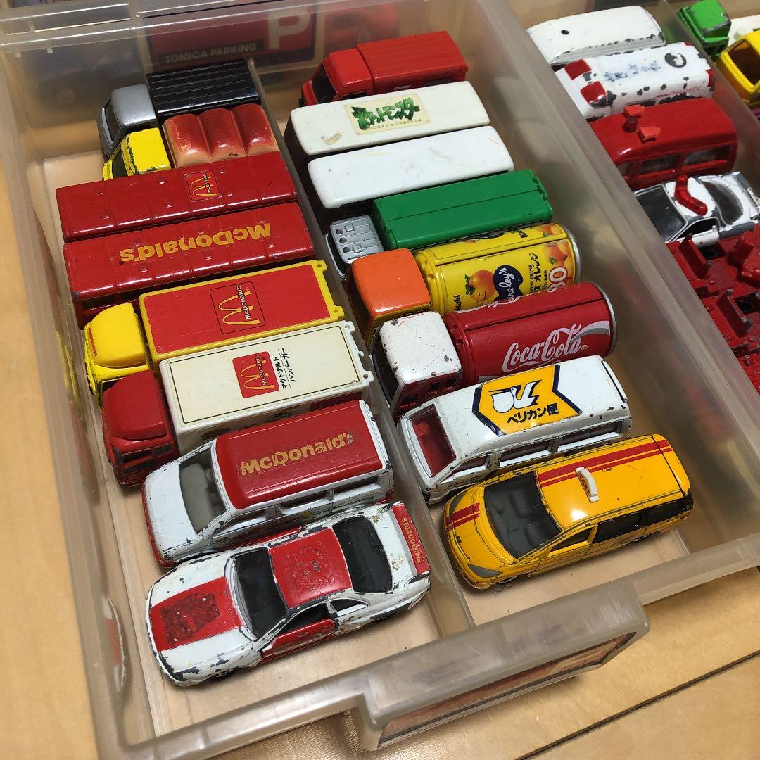 トミカ　まとめ売り　立体駐車場付き　TAKARATOMY
