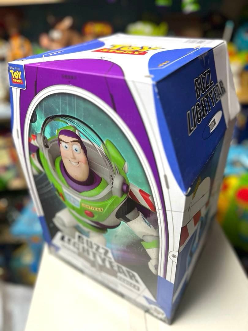 海外限定　トイストーリー　バズライトイヤー 等身大　モデルキットTOYSTORY