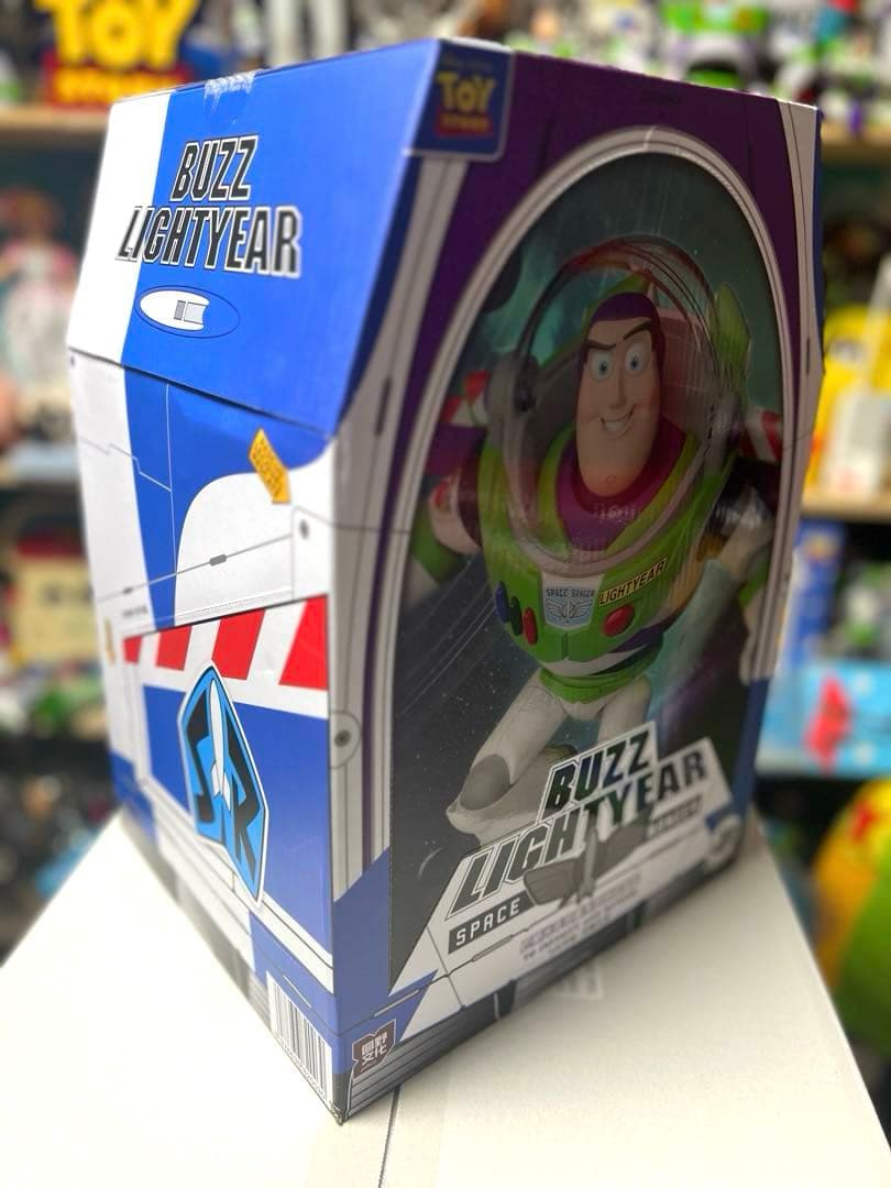 海外限定　トイストーリー　バズライトイヤー 等身大　モデルキットTOYSTORY