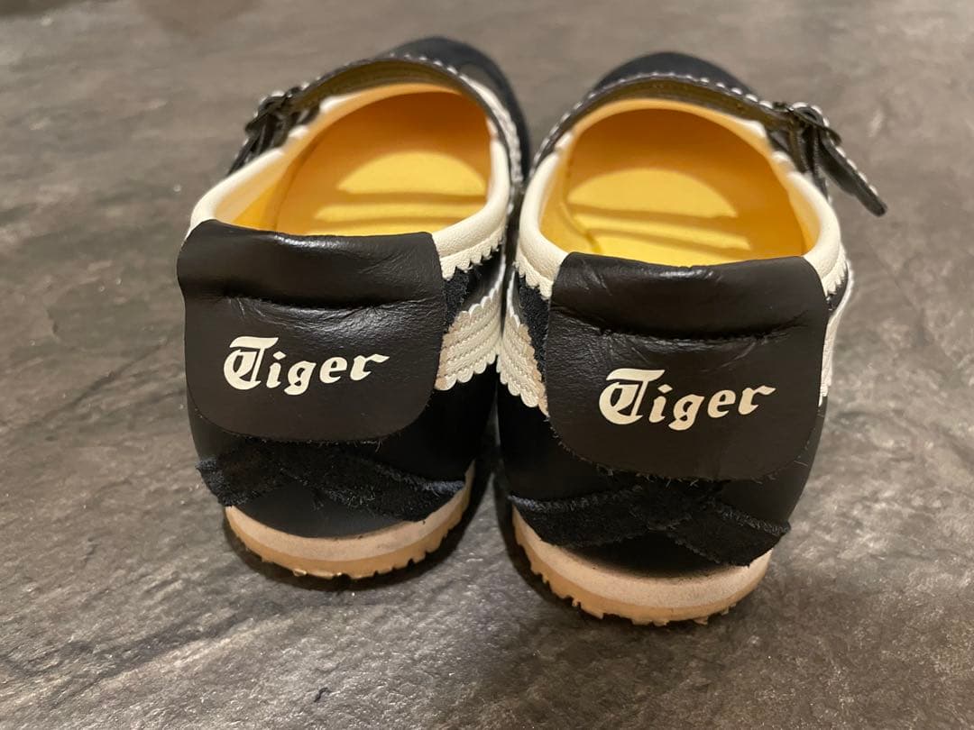 Onitsuka Tiger MEXICO66 TGRSメリージェーン 24.0