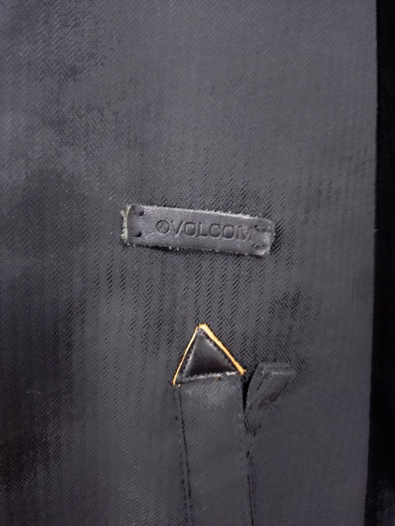 VOLCOM フード付き スノーボードウェア
