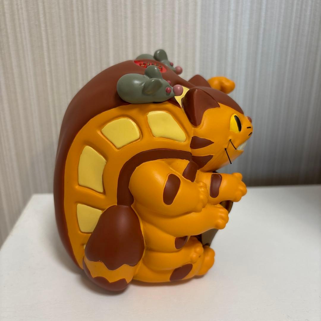 ネコバス　ジブリ　めでたいお飾り　置物