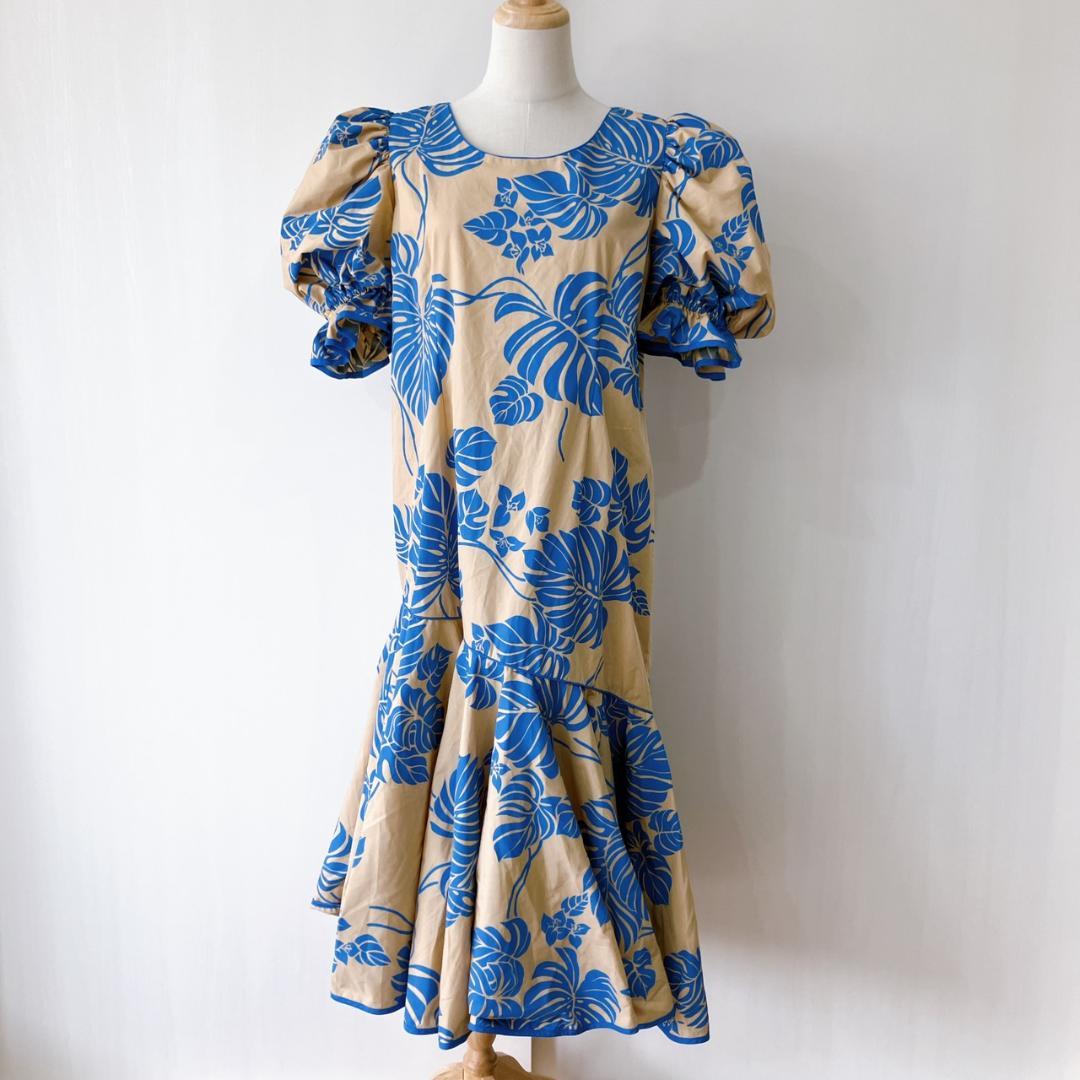 【美品】　メネフネプランテーション　フラダンス衣装ワンピースベージュ×ブルー