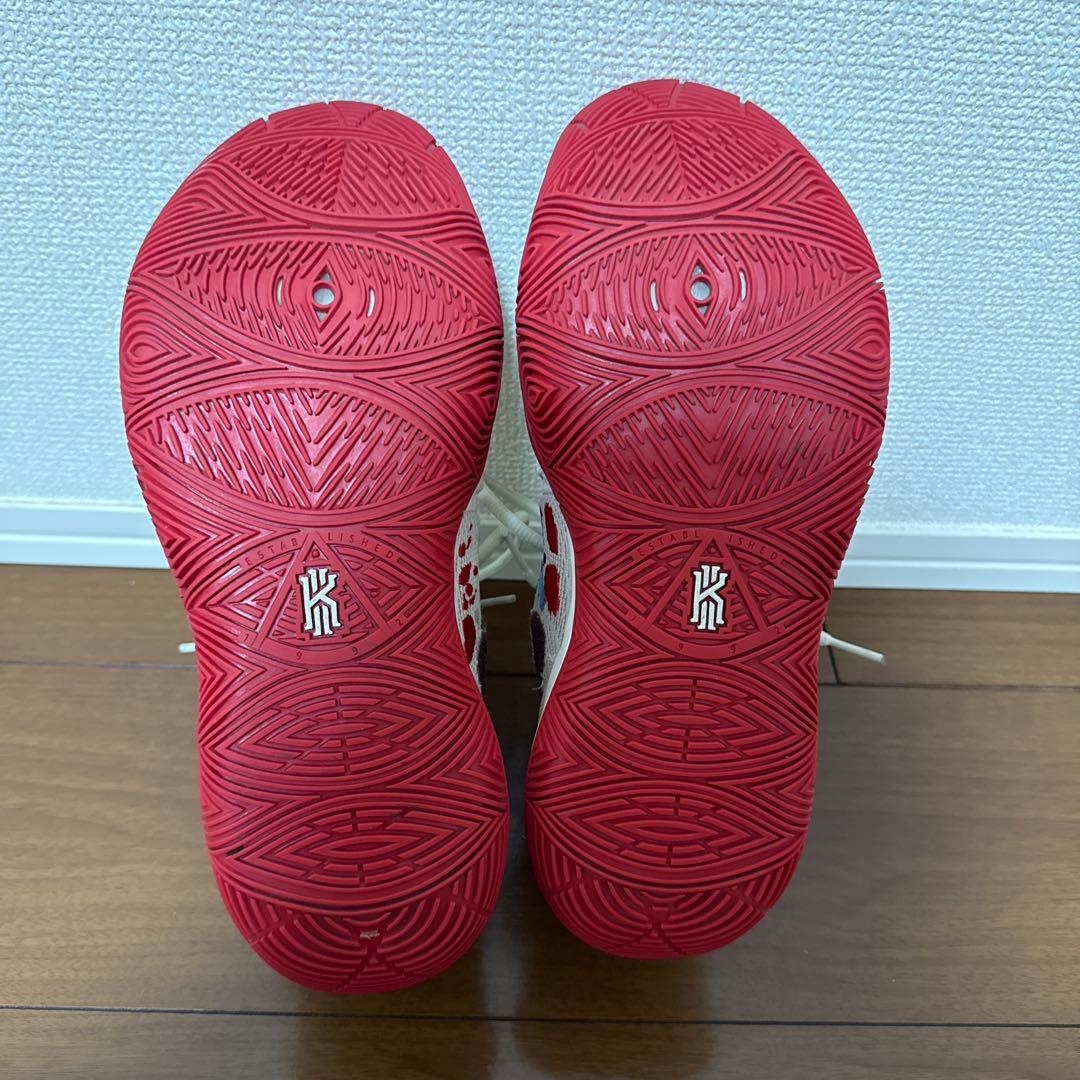 NIKE カイリー5 BANDULU