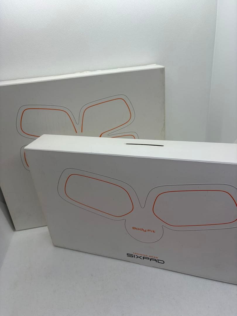 【三連休特別価格】【美品】SIXPAD アブズフィット+ボディフィット　箱付