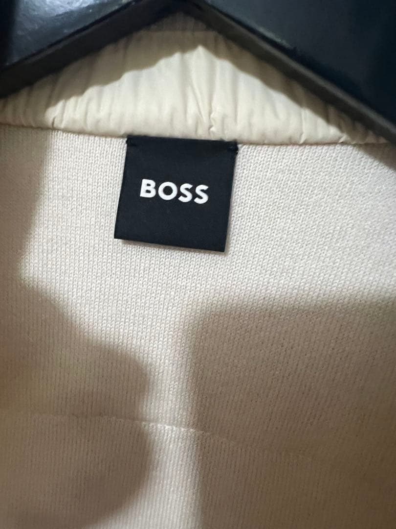 BOSS アイボリー パデッドジャケット