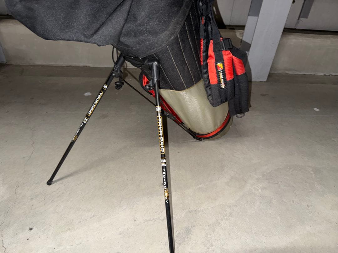 売切り　OGIO スタンド式キャディバッグ　O-ZONE