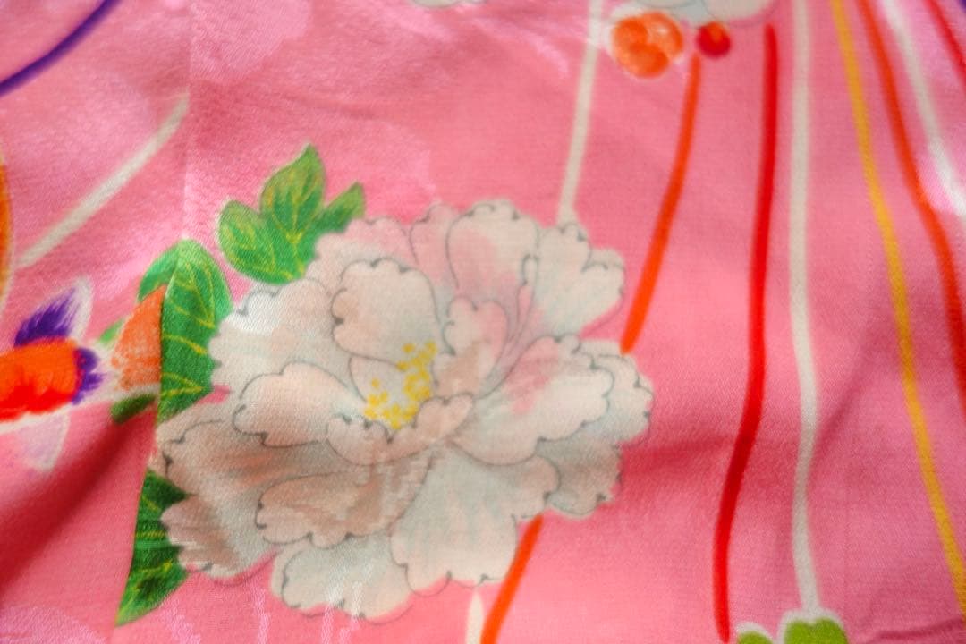 アンティーク子供着物　花薬玉　四つ身　華やか　お正月　七五三　お雛祭りに