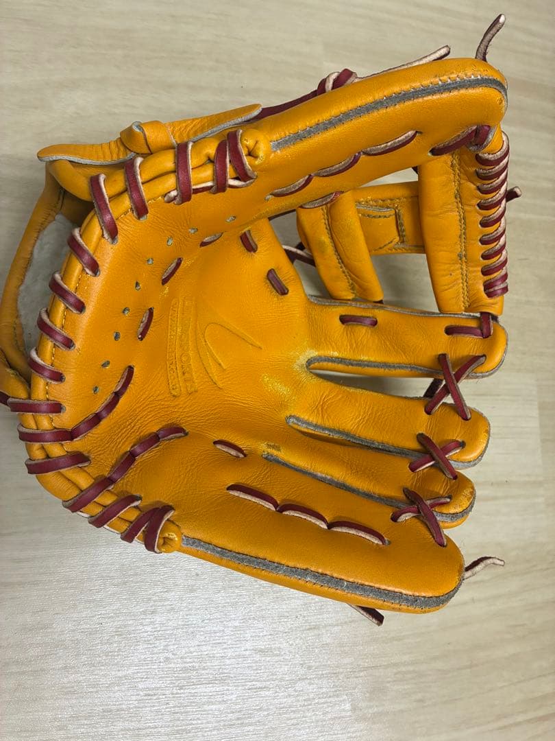 リンドスポーツ　硬式グローブ　紐交換済