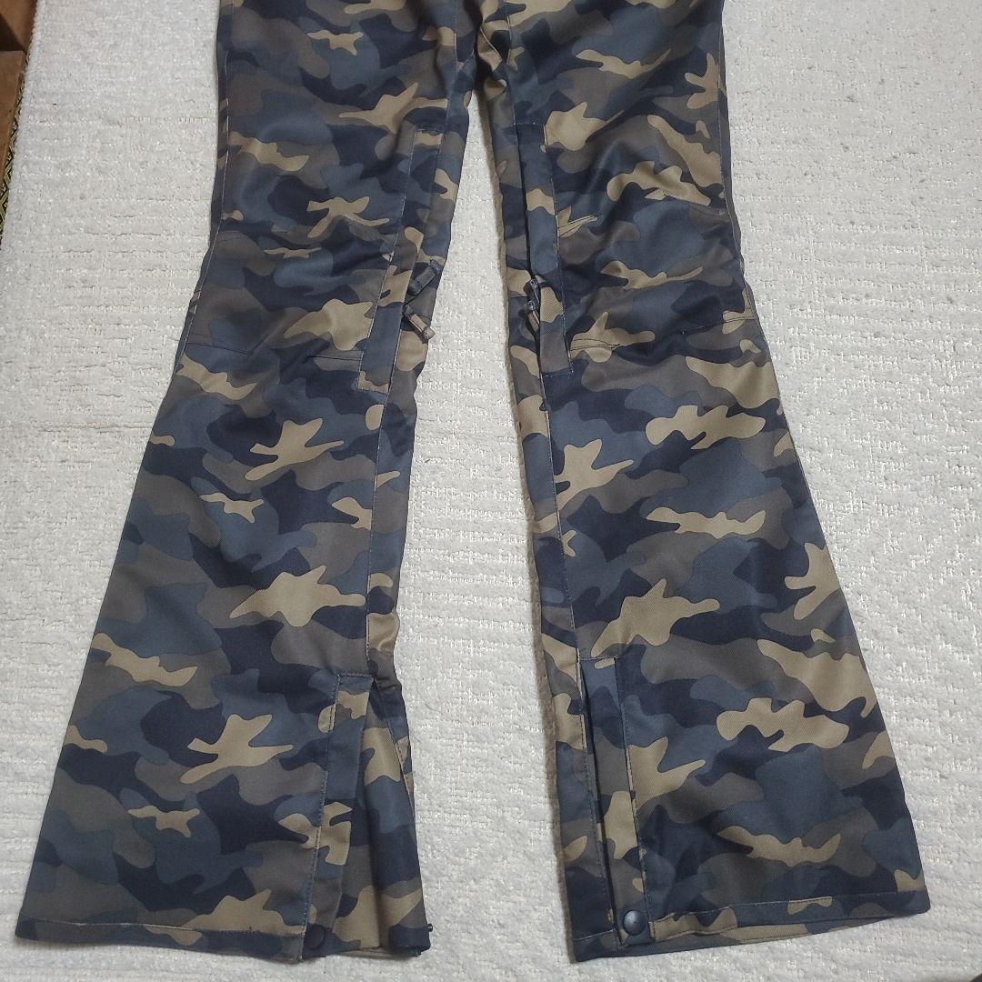 【美品】レディース　スノーボードウェア上下セット　Sサイズ