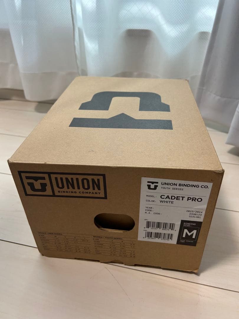 Union★Binding★Cadet Pro★ホワイト★Mサイズ
