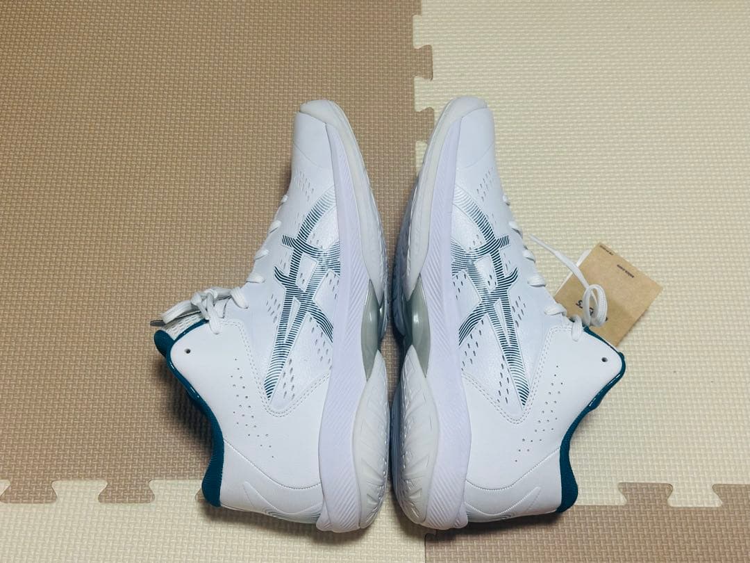 【新品未使用タグ付】アシックス asicsゲルフープ V16 バスケットシューズ