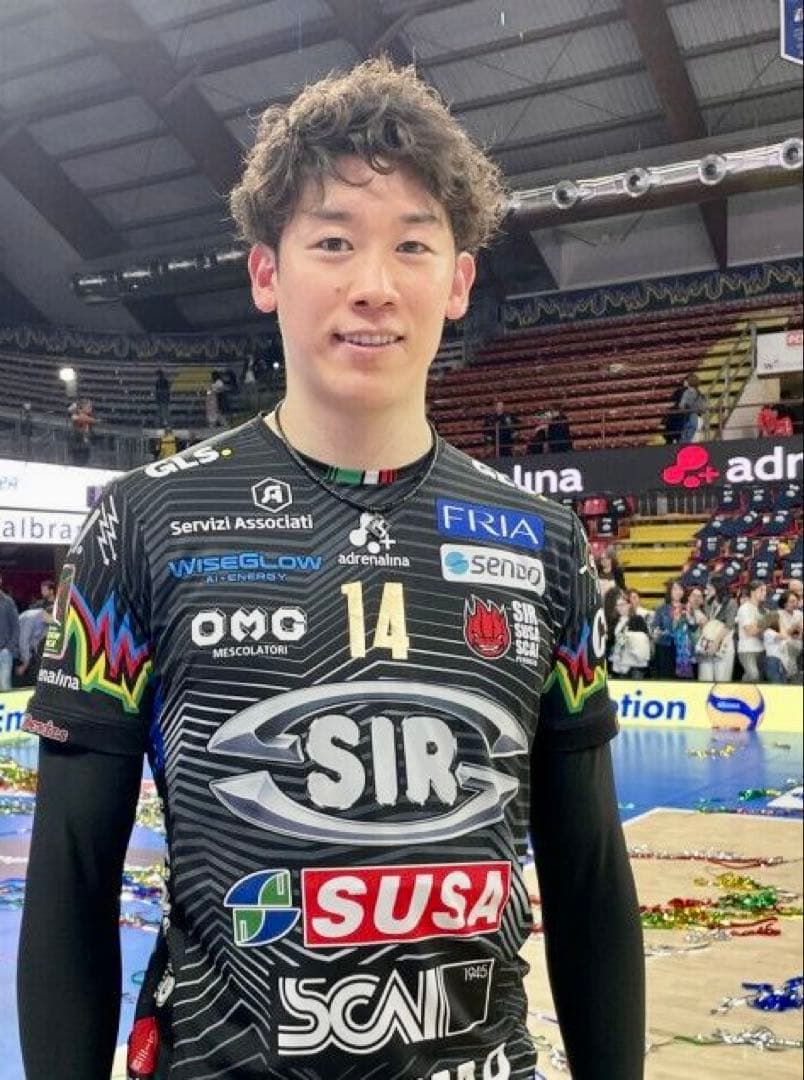 ペルージャ　石川祐希選手　2025-2026シーズンホームユニフォーム