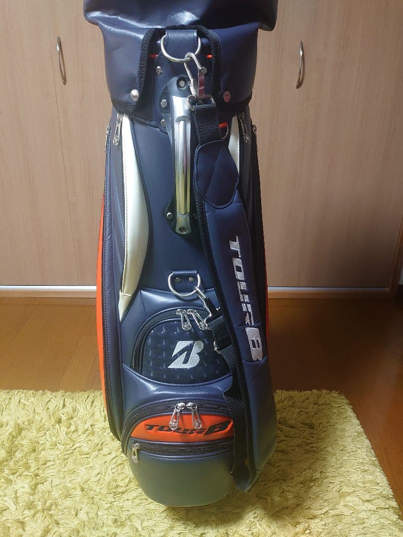 ブリヂストン TOUR B CBG910-NA 9.5型キャディーバッグ