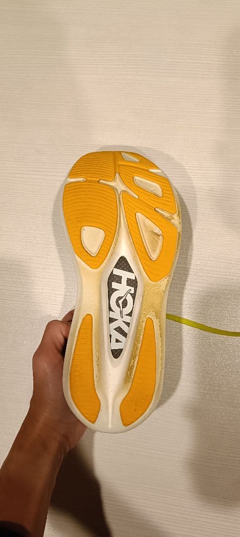 HOKAランニングシューズ ロケット X 2