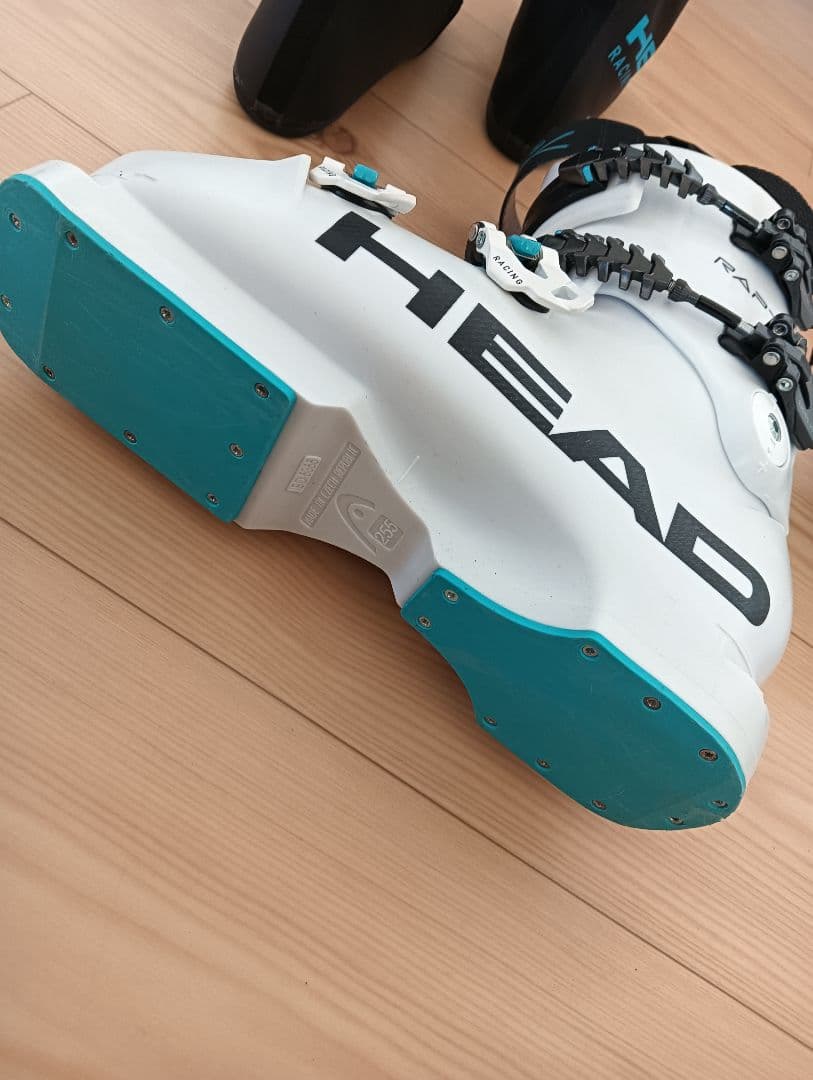 26 HEAD ヘッド RAPTOR WCR 3 RV　スキーブーツ