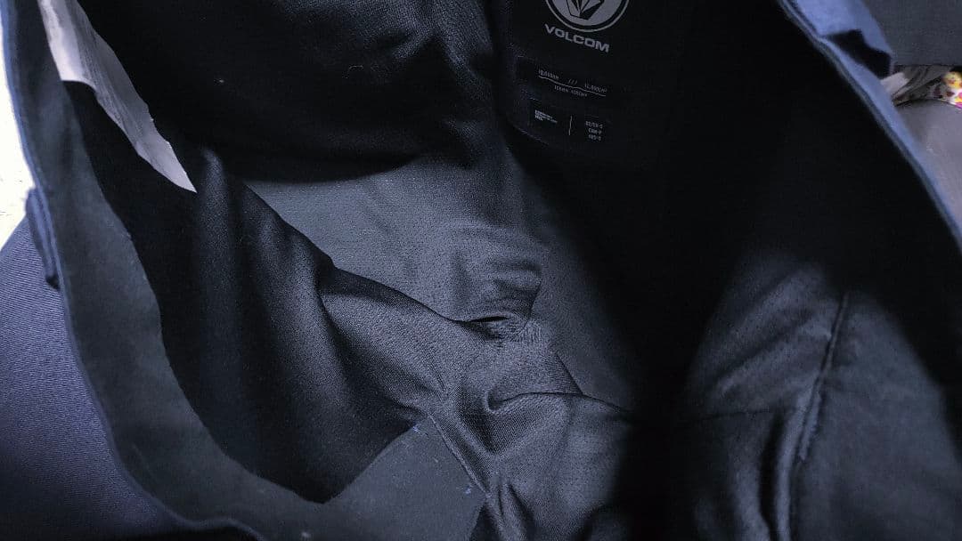 ✨美品✨【VOLCOM ボルコム】スノーボードウェアパンツ メンズ