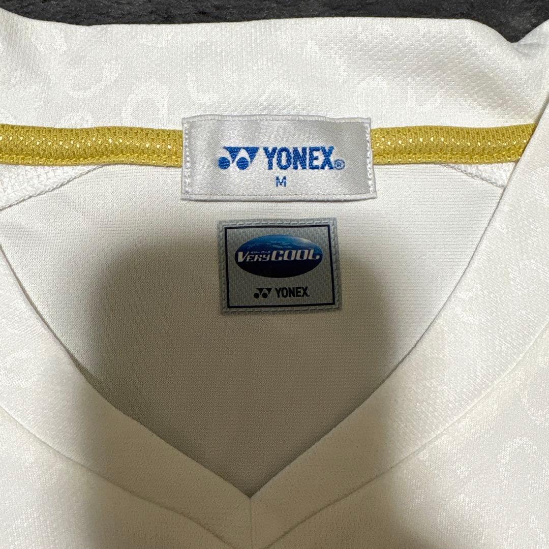 YONEX ヨネックス バドミントンゲームシャツ Vネック ホワイト Mサイズ