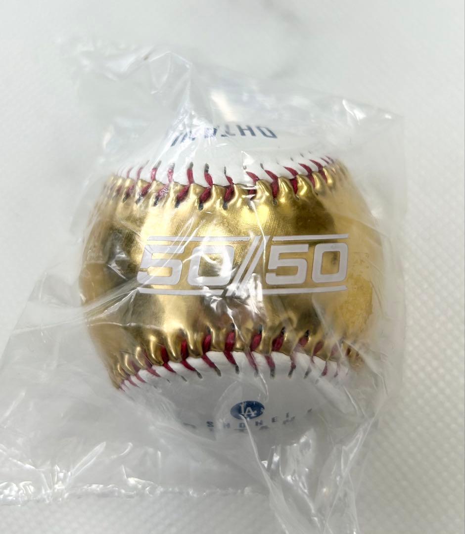 【新品未開封】大谷翔平 50/50達成記念 プリントサイン入りボール ドジャース