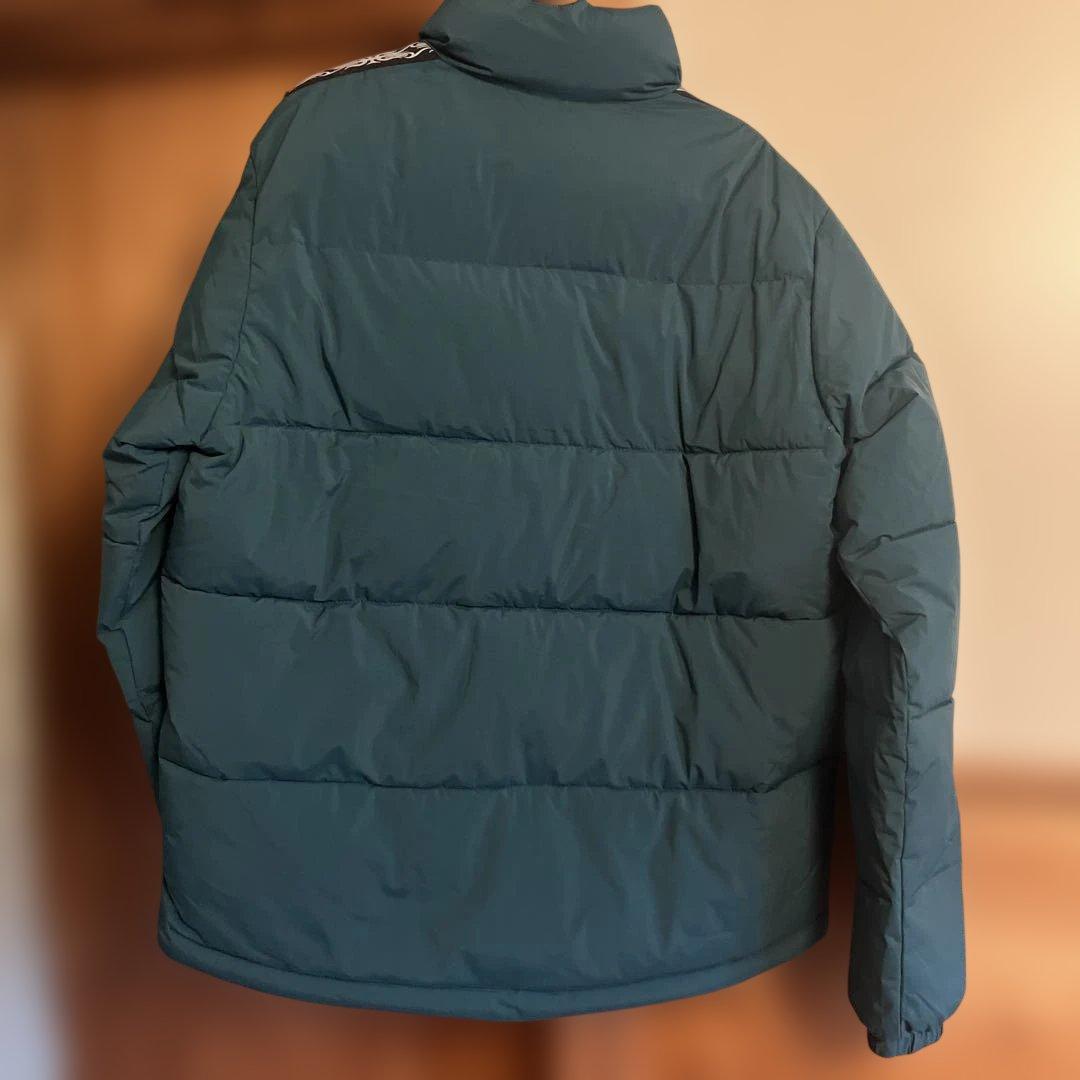新品 ダウンジャケット スノボウェア