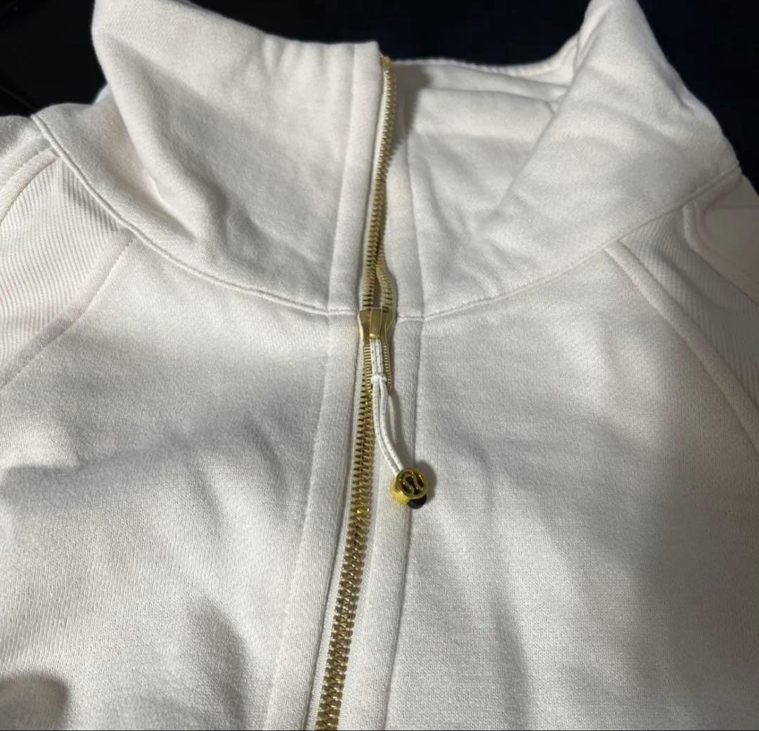 ルルレモン激レアscubaゴールド　オーバーサイズLululemon XL