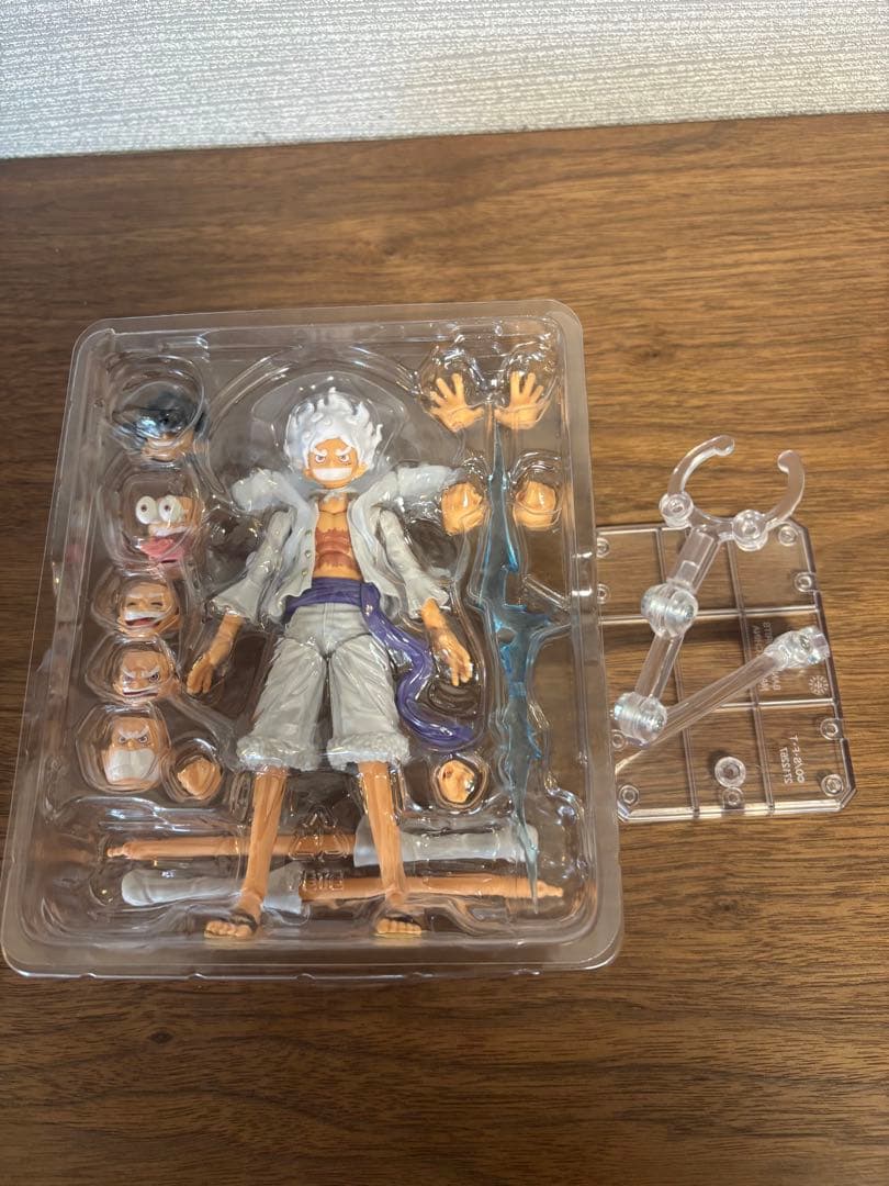 【春休みSALE】S.H.フィギュアーツ　モンキー・D・ルフィ（ニカ）
