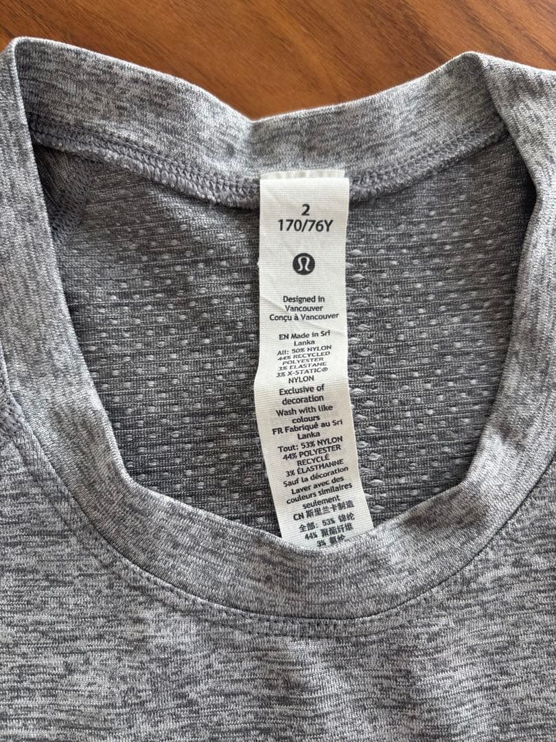 ルルレモン　lululemon 長袖　たけ長め