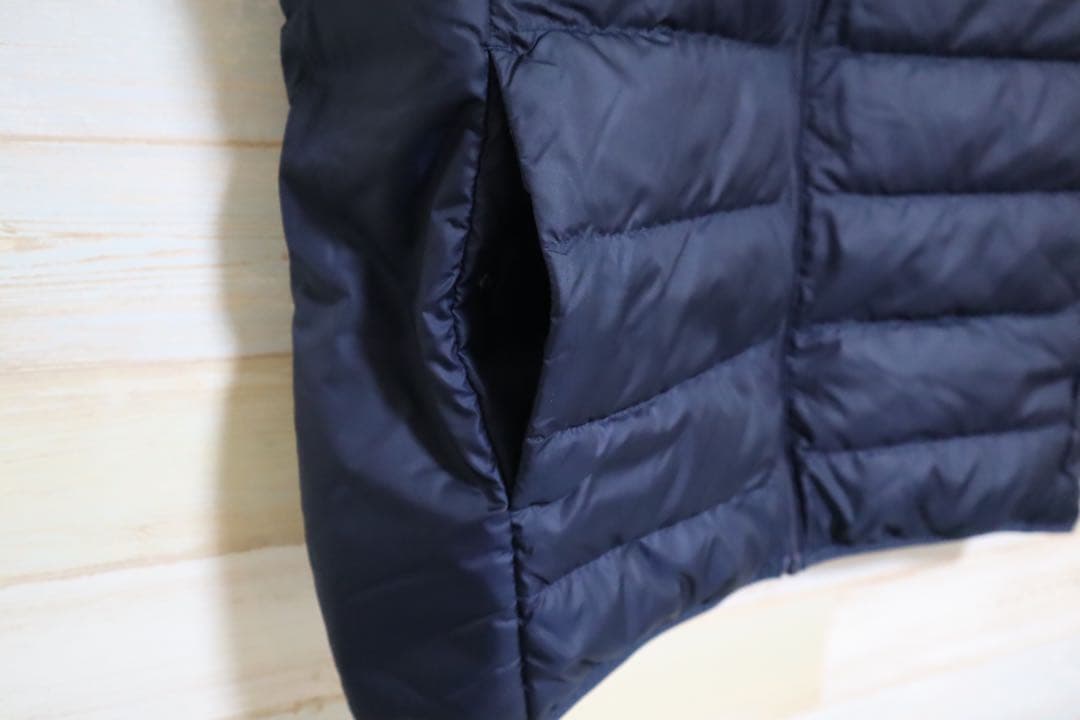 新品 XO adidas メンズ　エッセンシャルズ ダウンベスト　ネイビー