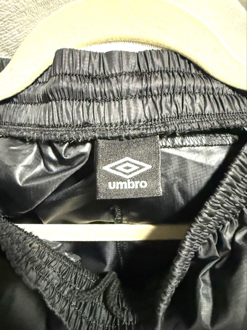 umbro ブラック ピステ上下