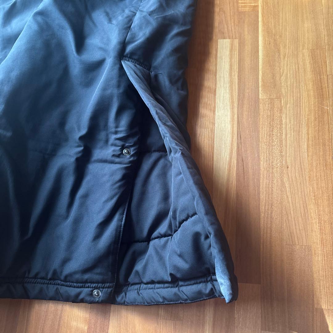 美品　Under Armour ブラック ベンチコート YLG