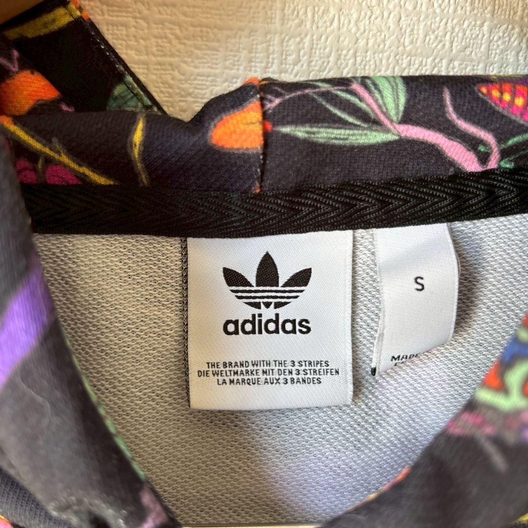 adidas 花柄 フード付きジャージ S ショート丈　ランニング　運動　おしゃ