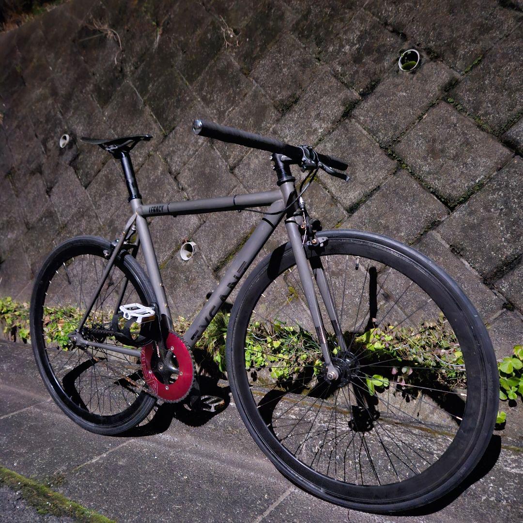 タイラント　レガシー　完成車　サイズ　52