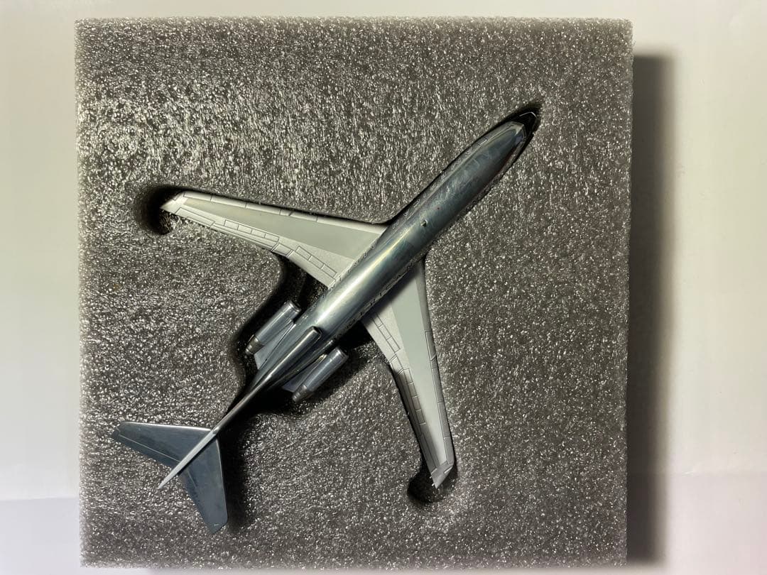 Boeing 727-100 旅客機　アメリカン航空