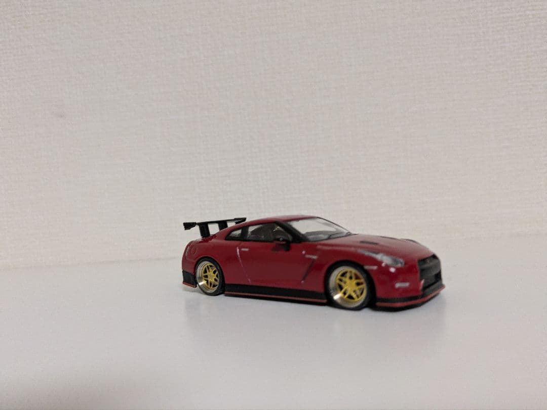 京商1/64 R35 GTRカスタム