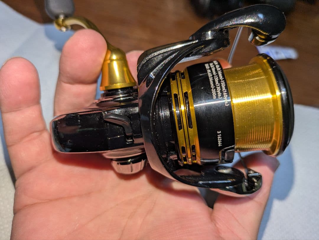 ダイワ　DAIWA　23 レガリス LT2500S-XH　本体のみ