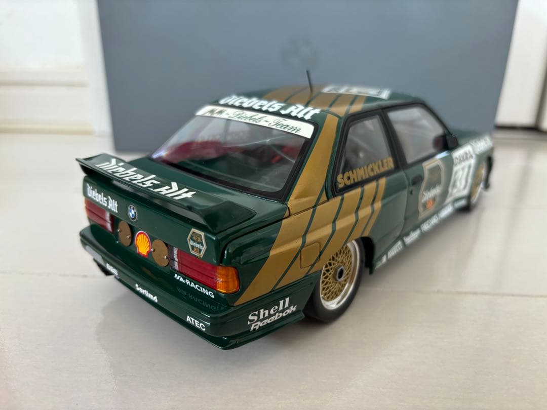  M3 E30 German Touring 1990 ミニチャンプス18