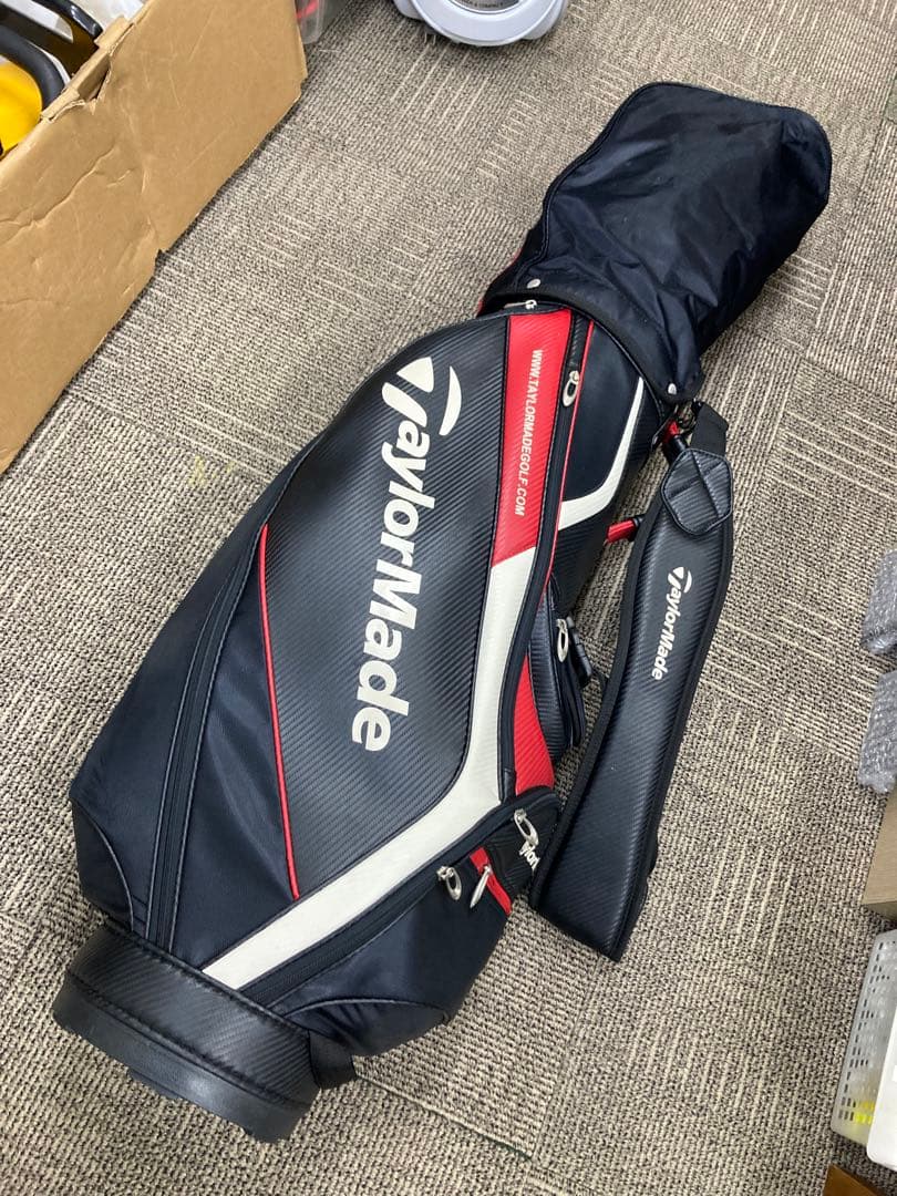 TaylorMadeゴルフバック