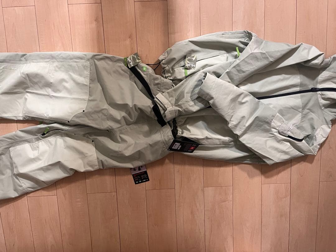 686 HUF 上下セット ダブルHシェルパンツとジャケットセット