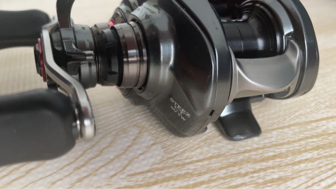 ダイワ　スティーズct sv tw700SHL 左 ゴメクサスマイクロスプール付