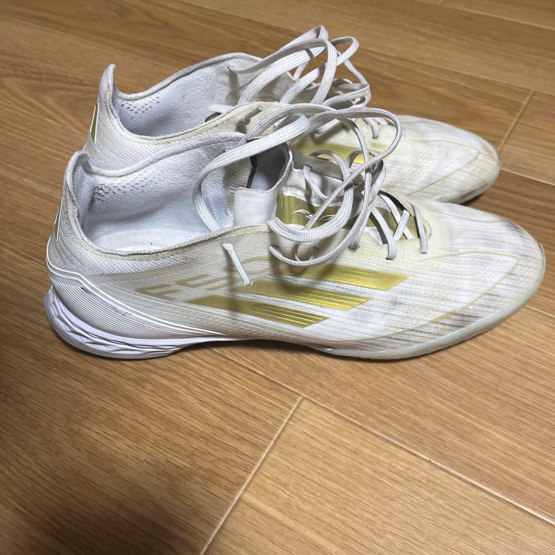 【海外限定】f50 pro tf ゴールド✖️ホワイト