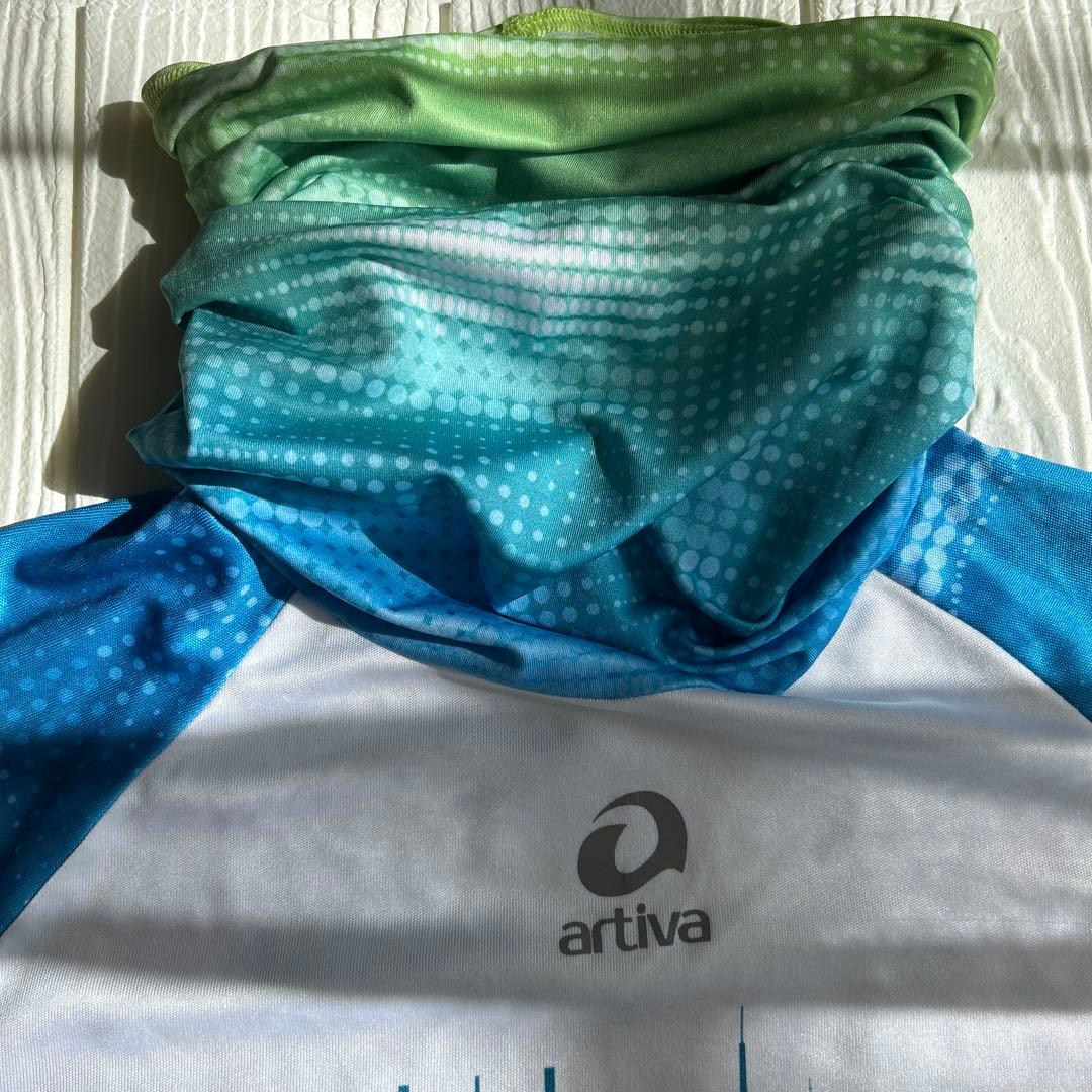 海外マラソン　ドイツ　ハノーファー　長袖Tシャツ　M 〜L ネックカバー　指通し