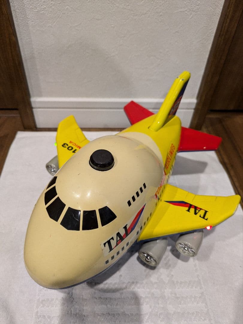TOMY トミカ　赤外線でジェットをコントロール　ハンドルR/Cジェット　飛行機