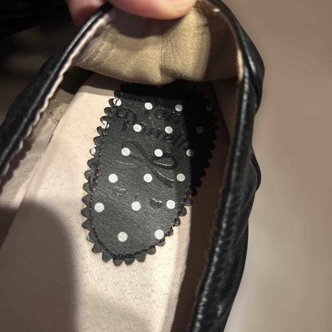 未使用に近い　ポンポネット　リボン付き黒バレエシューズ　24〜24.5cm