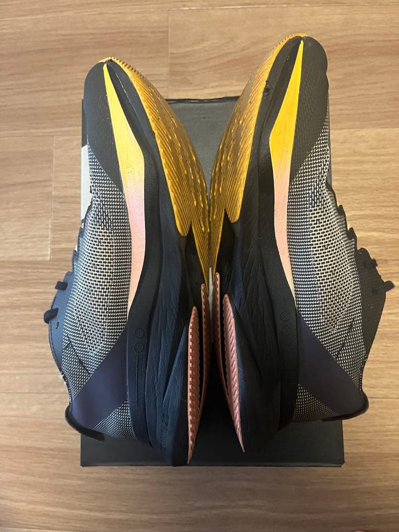 adidas アディダス　アディゼロボストン12 25.5cm