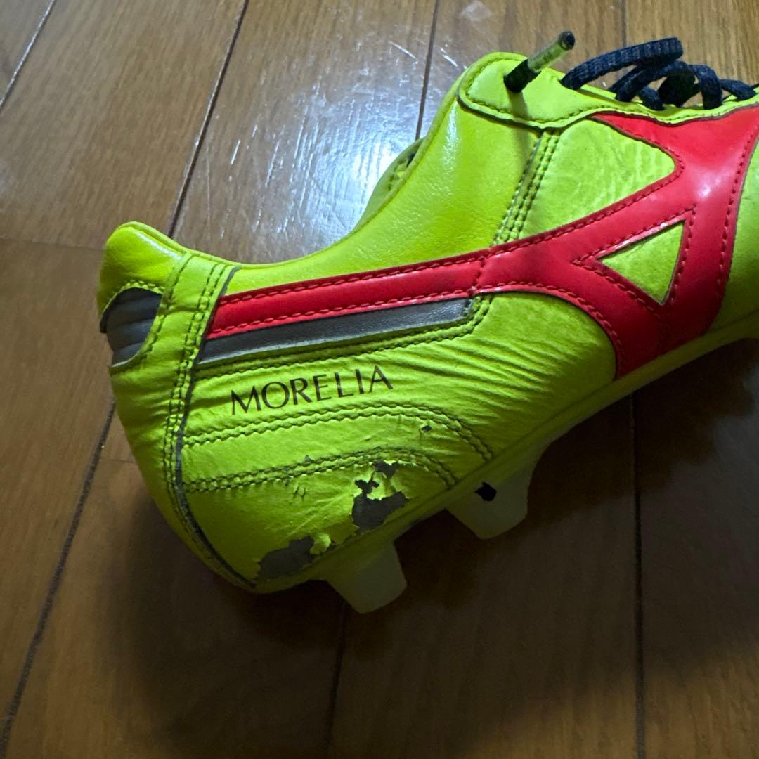 オムオム Mizuno Morelia サッカーシューズ イエロー/レッド