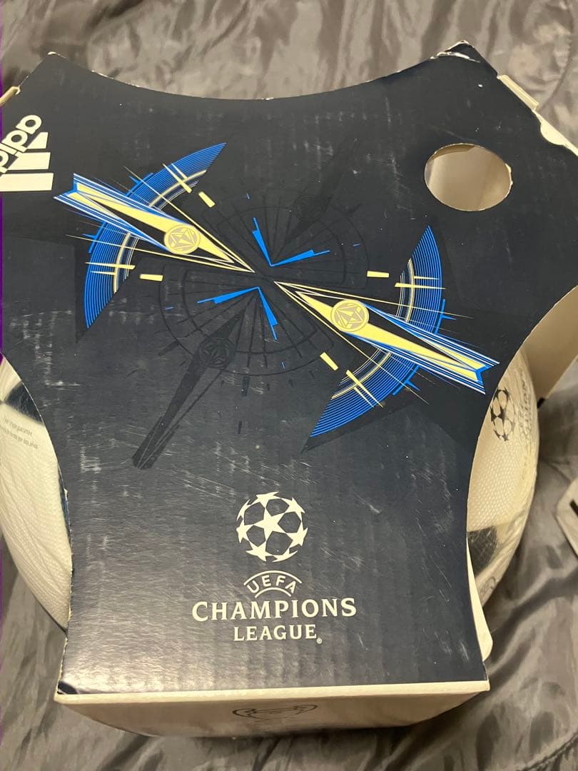 アディダス公式球 UEFAチャンピオンズリーグ 2013/2014 FINAL